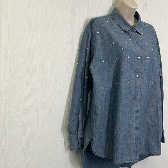 Karl Lagerfeld - NWT Imitation Pearl Blue Wash Button Down Denim Shirt Medium - Picture 6 of 16